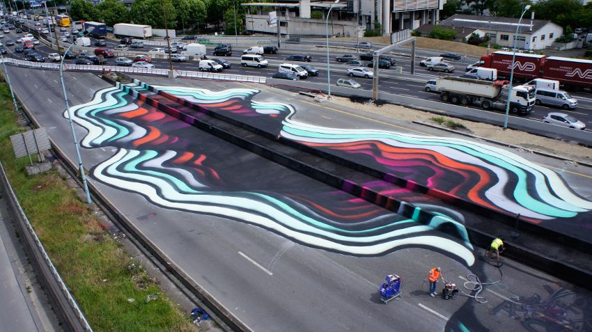 1010 - mural along a Parisian Highway #2, 2015, photo by Juliette Husler, photo credits - artist