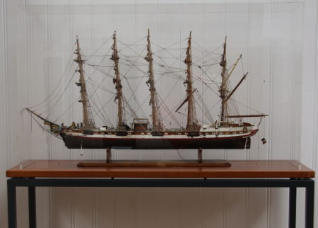 Scheepsmodel - Five Master- Scheepsmodel - Five Master-