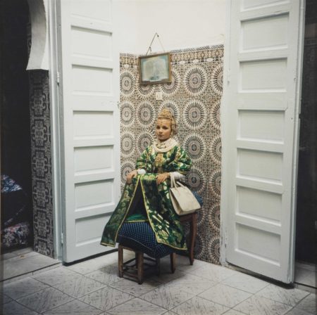 Fille au tabouret, Casablanca-2000 Fille au tabouret, Casablanca-2000