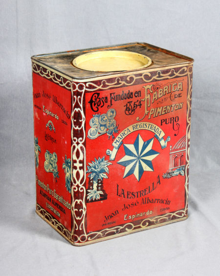 An Antique Lithographed Tin Plate Box- An Antique Lithographed Tin Plate Box-