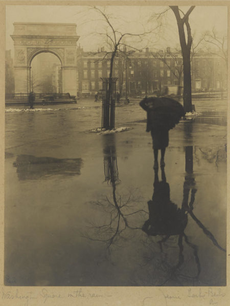 Jessie Tarbox Beals - Washington Square In The Rain-1910 Jessie Tarbox Beals - Washington Square In The Rain-1910