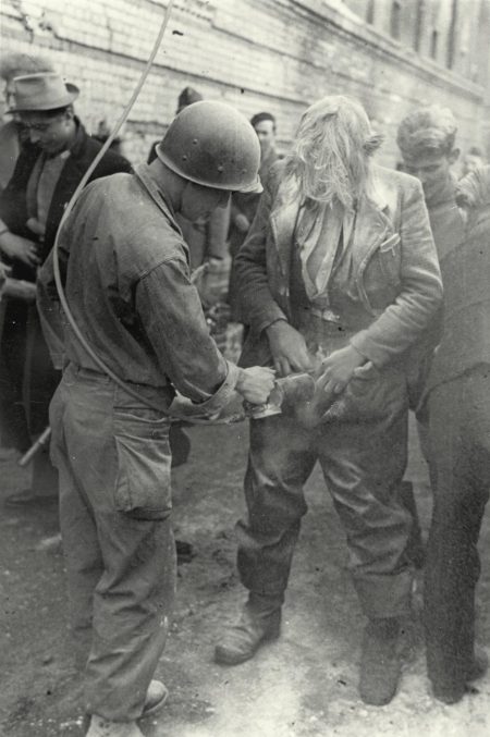 Le Ddt A Dessau-1945 Le Ddt A Dessau-1945
