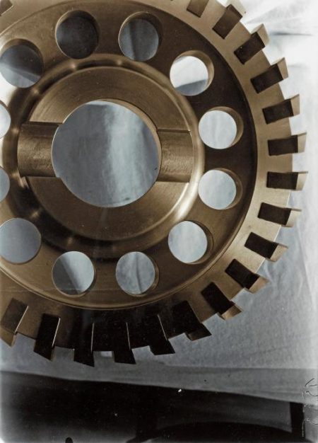Machine- Machine-
