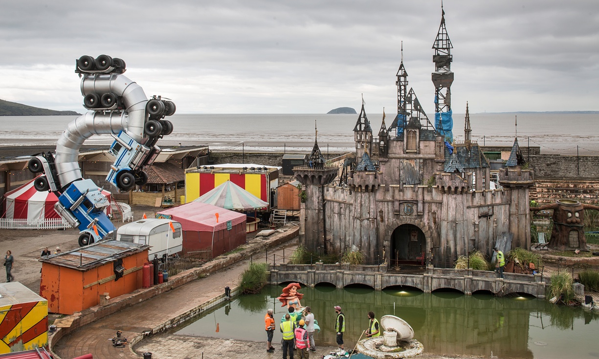 banksy-dismaland-theme-park-to-close-in-weston-super-mare-what-s-the