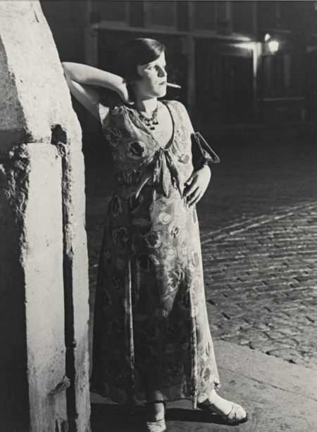 Fille De Joie Du Quartier Italie Dans Une Robe Printaniere-1931 Fille De Joie Du Quartier Italie Dans Une Robe Printaniere-1931
