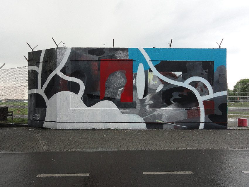 Johannes Mundinger x Kid Cash - mural at Berlin Tempelhof Airport, 2016