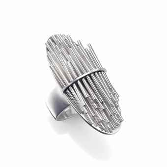 Bague Tiges Sur Un Ovale En Argent, Par Pol Bury-2003 Bague Tiges Sur Un Ovale En Argent, Par Pol Bury-2003