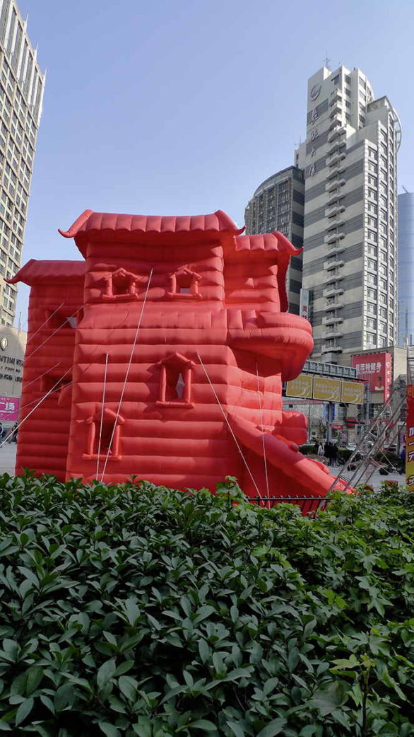 Sandra Kunz and Yang Jian - The Container, 2008
