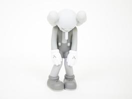 Small Lie (Gray) *