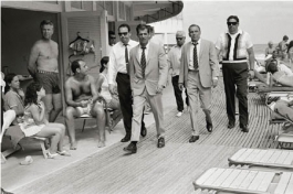 Frank Sinatra and Bodyguards, Miami Beach