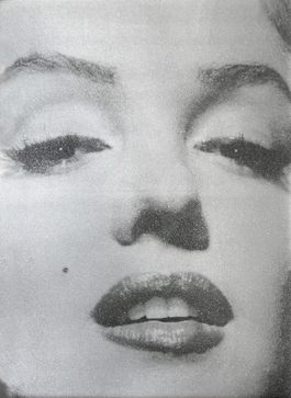 Marilyn Close Up (Atomic Silver and Black)