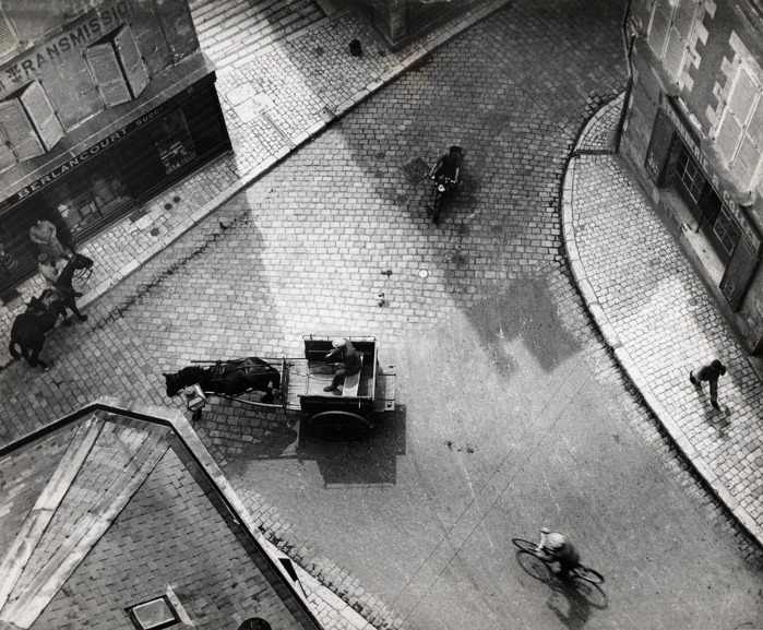 Andre Kertesz - Carrefour Blois