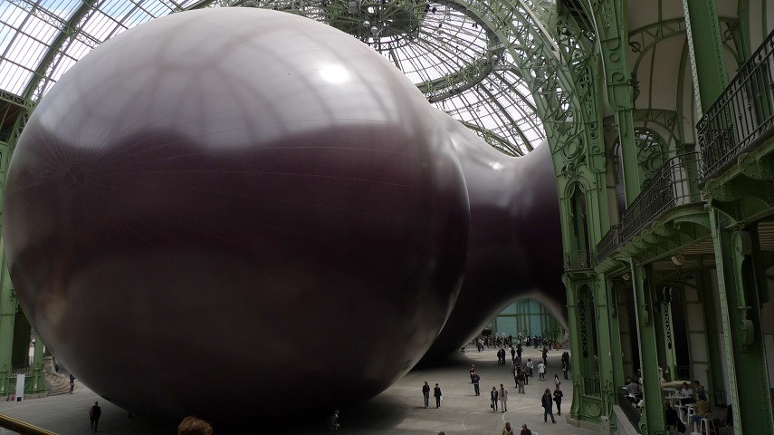 What is the definition of space in art in Anish Kapoor Leviathan artwork