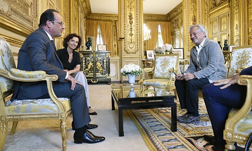 Dirty Corner Versailles Vandalized palace gardens 2015 june world paris exhibition culture