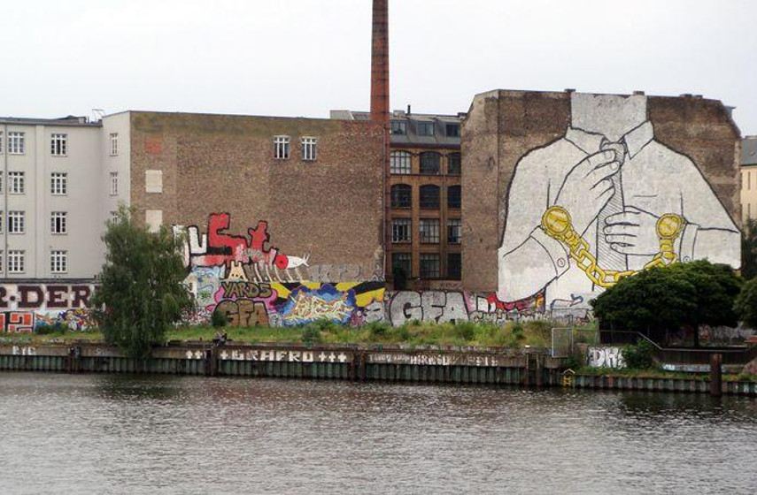 BLU -Mural, Berlin, 2009