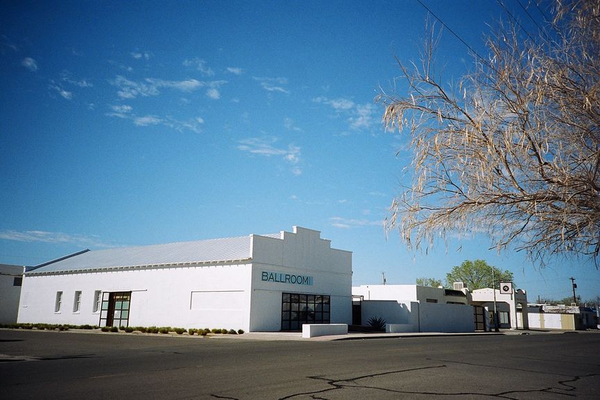 Why Marfa, Texas is an Unmissable Contemporary Art Destination Widewalls