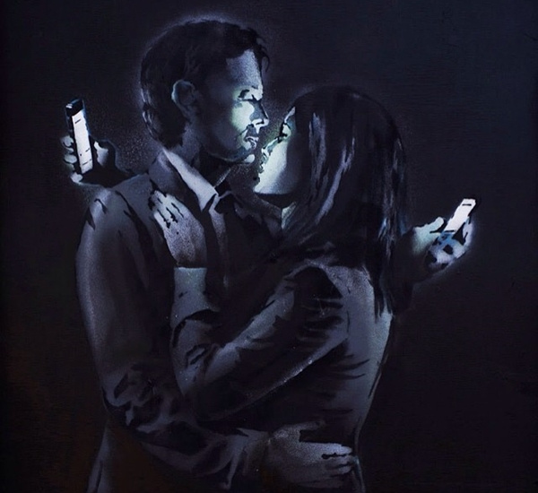 Banksy, Mobile Lovers (2014)