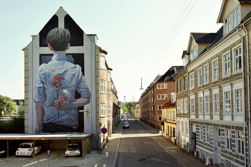 Bezt and sainer are Etam Cru and they have been showing the works outside gallery space