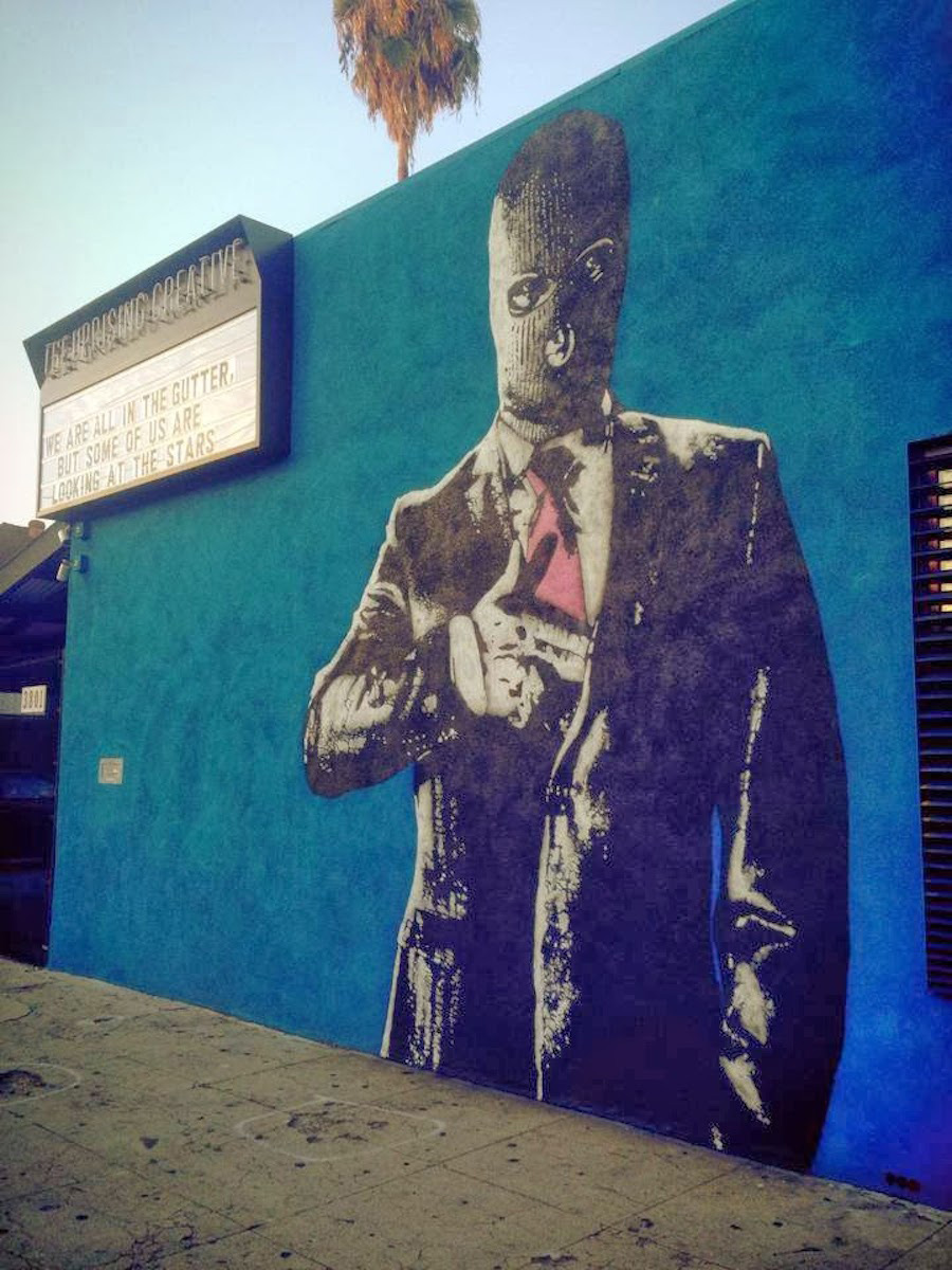 DOT DOT DOT mural