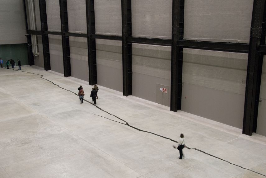 Doris Salcedo_Shibboleth 2007