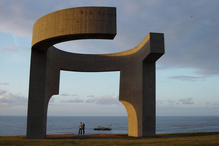 In his home town Eduardo Chillida realized several public works while in a search for best form