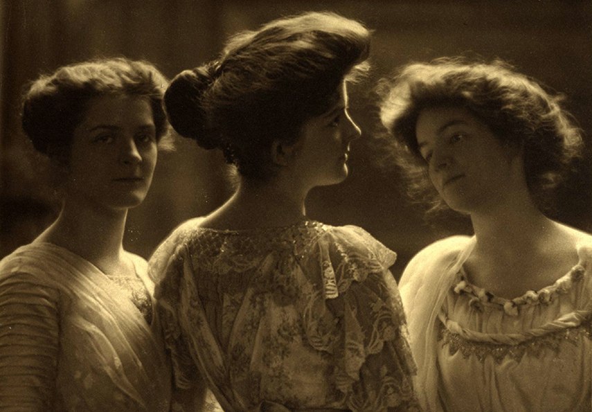 Elias Goldensky - Portrait of Three Women, 1915