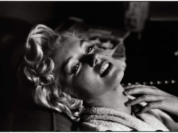 Elliott Erwitt - Marilyn Monroe, New York, 1956
