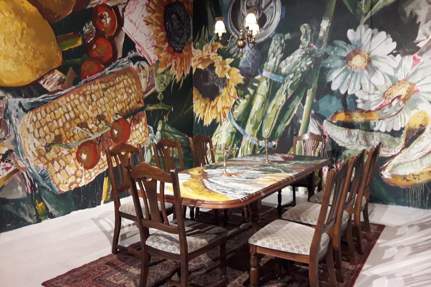 World scene artist to present a home