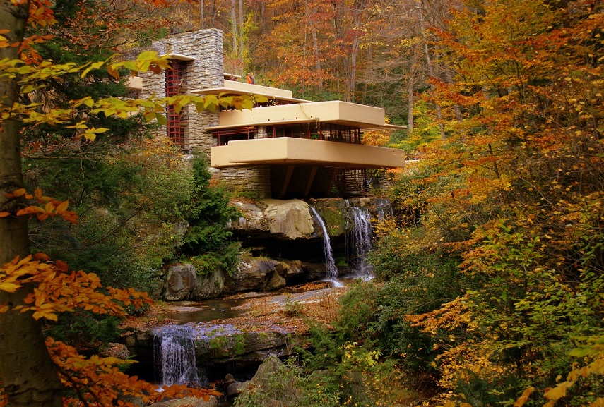 Frank Lloyd Wright Fallingwater. Image Via Aspaceman.com . 