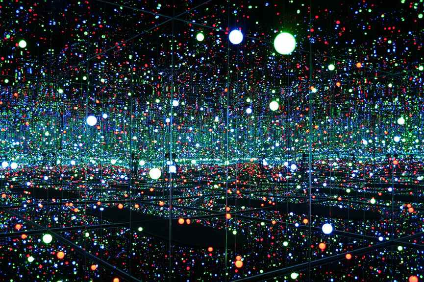 Adele Performs Within Yayoi Kusama S Infinity Mirrored Room