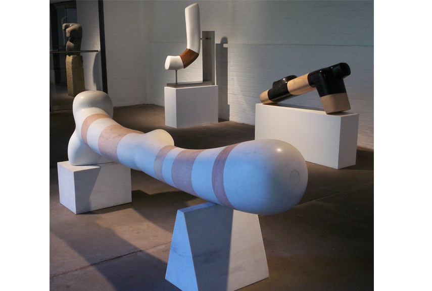 noguchi is known for the use of black alabaster