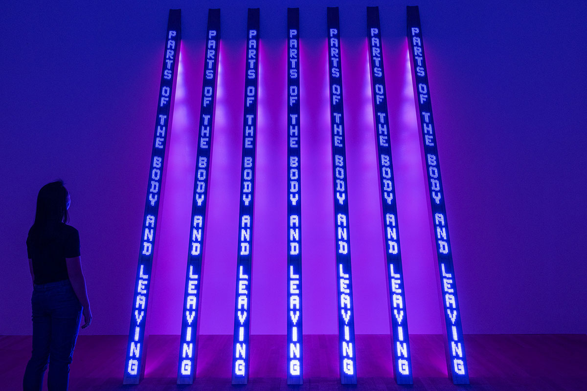 Jenny Holzer’s Masterpieces On View For Free at Tate Modern! Widewalls