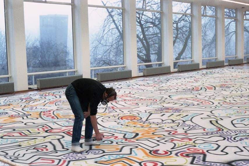 Keith Haring at work in the Stedelijk