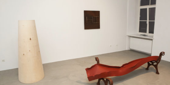 (AV17) gallery