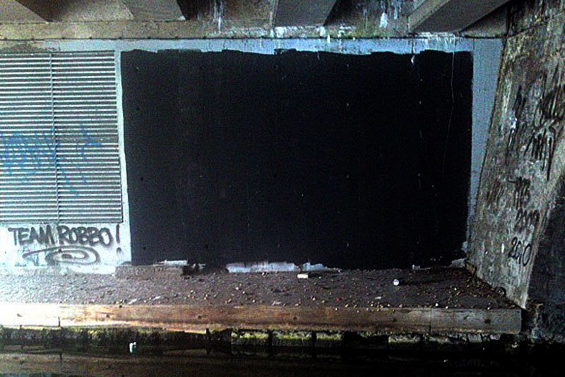 Unknown (third party) - Wall painted in black, 2010