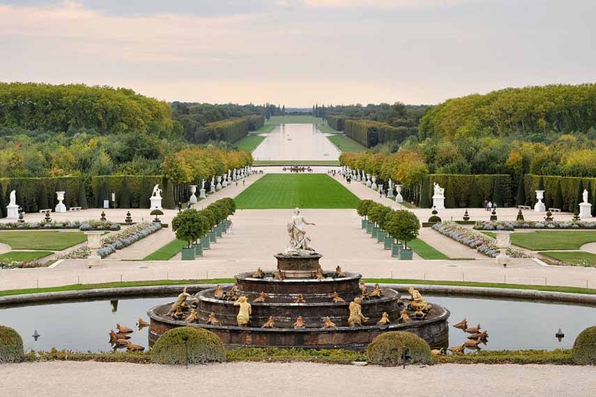 Olafur Eliasson Versailles studio press france home 2016
