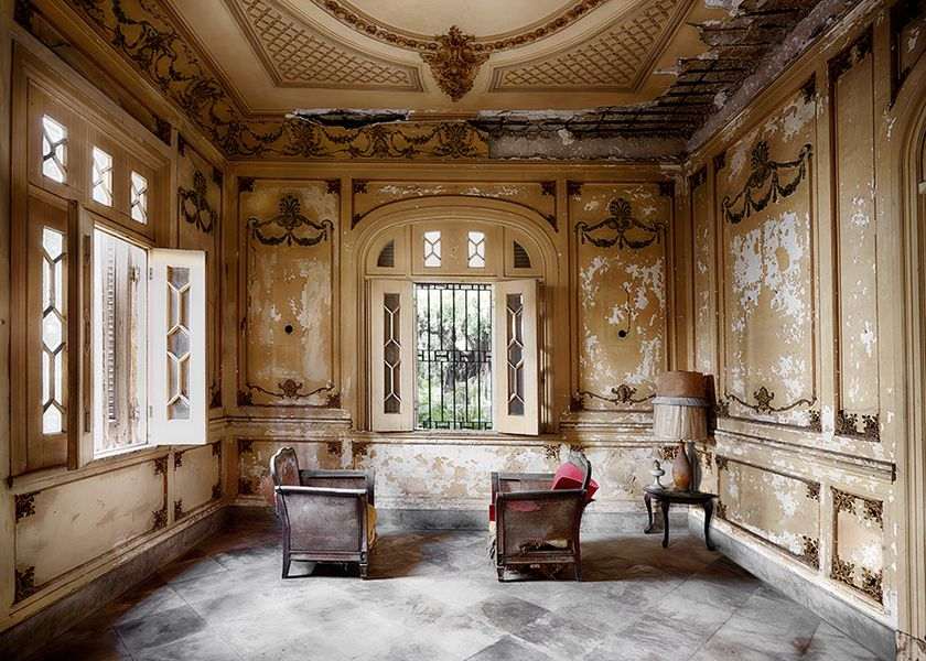 contact superstudio via email regarding the ticket for the più exhibit view