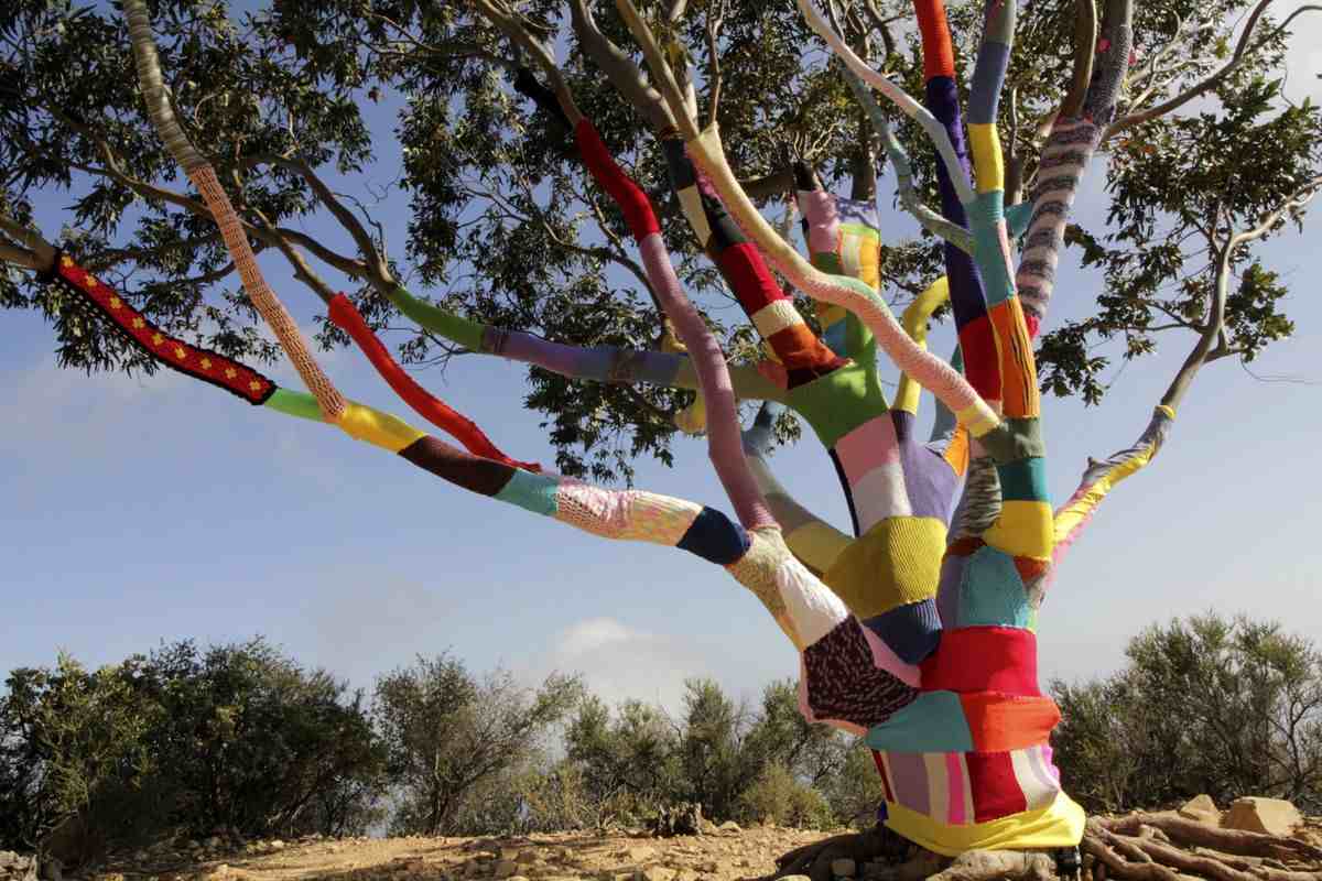 What is Yarn Bombing ? Widewalls