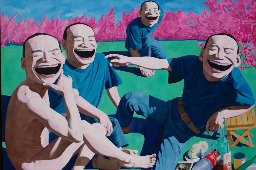 Yue Minjun uses repetition art as a principle