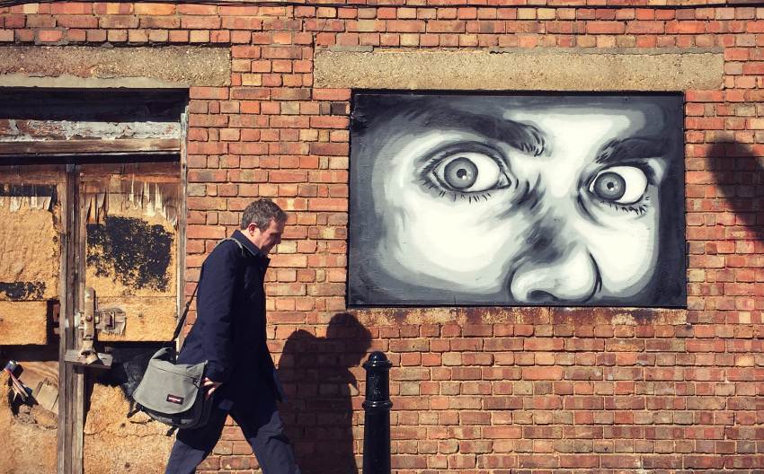 Zabou - The Eyes, London, 2016 paint contact instagram title
