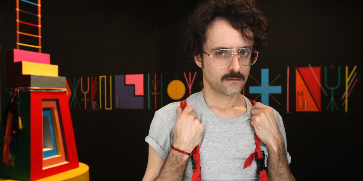 Biography of Sixe Paredes Widewalls